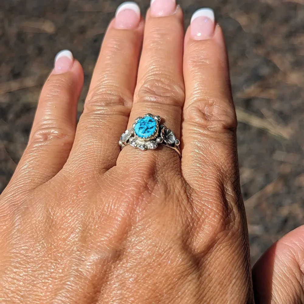 Women's Navajo Kingman Turquoise Ring Handmade Native American Jewelry Sz 8.75**